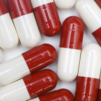 Antibiotika-Richtlinien britischer Supermärkte werden in neuem Bericht bewertet